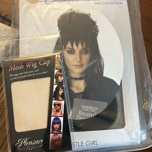 Beetle Girl Wig - Black